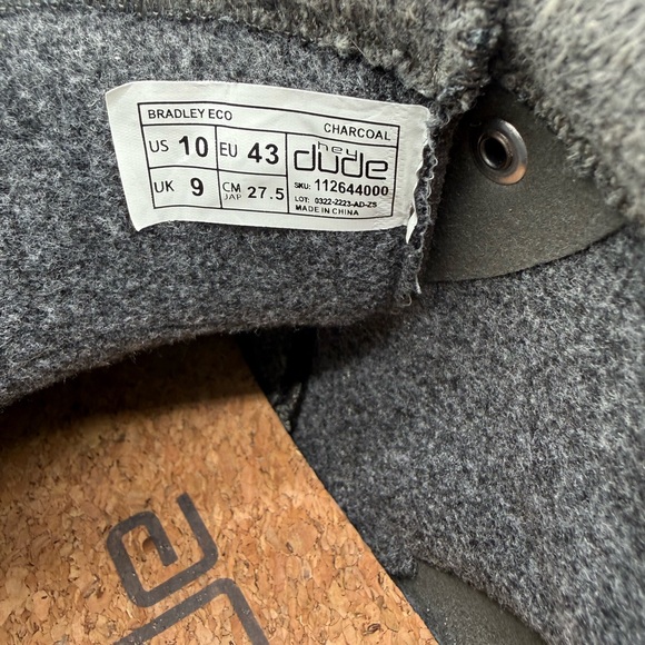 Men's Hey Dudes Gray Winter Boots - Picture 5 of 7